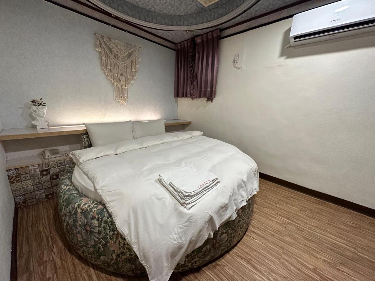 Ming Ren Hotspring Hotel Джиаоси Екстериор снимка