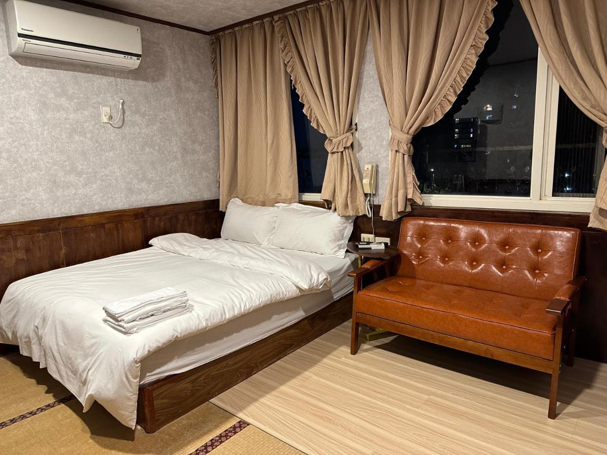 Ming Ren Hotspring Hotel Джиаоси Екстериор снимка