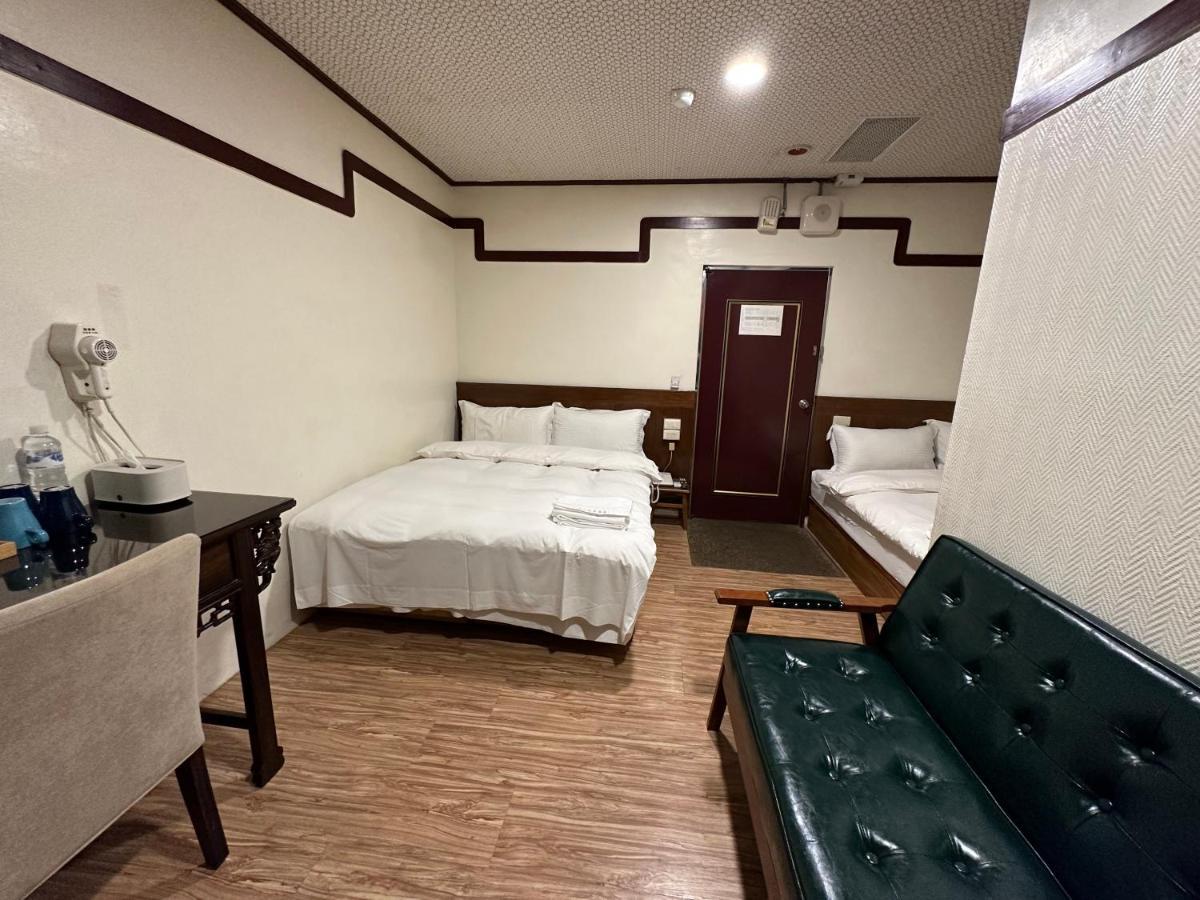 Ming Ren Hotspring Hotel Джиаоси Екстериор снимка